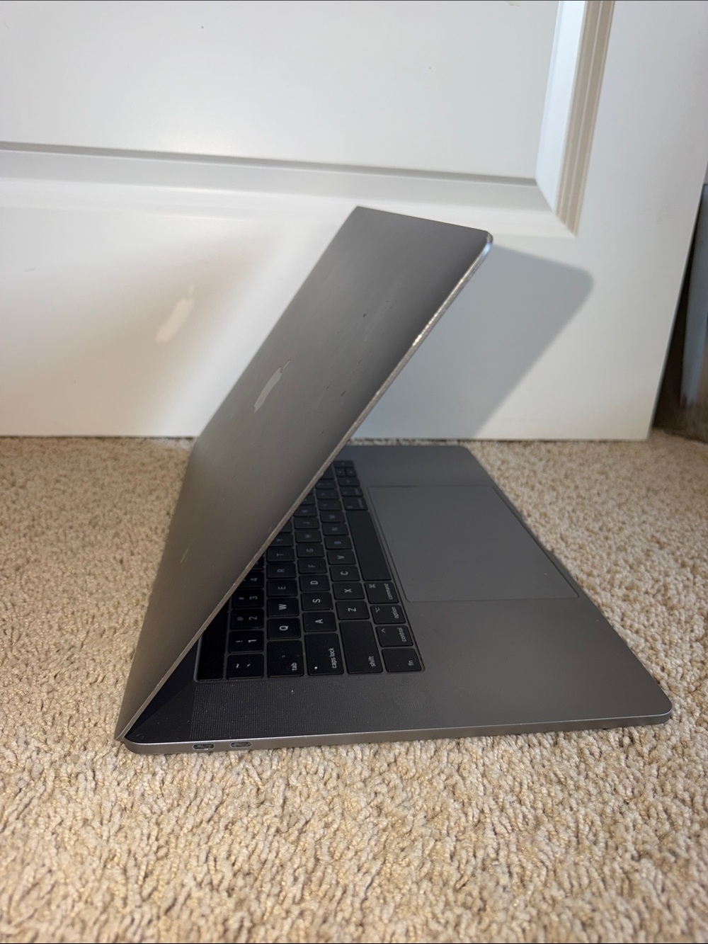 Apple MacBook Pro 16in - Space Gray Aluminum Laptop